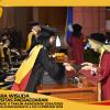 WISUDA UNPAD GEL II TA 2024 - 2025 FAKULTAS ILMU BUDAYA OLEH DEKAN (24)