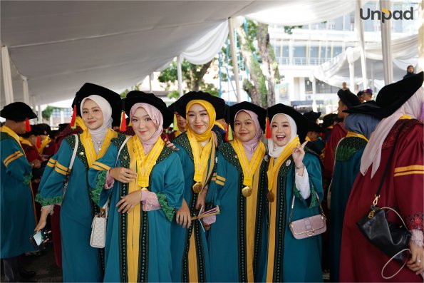WISUDA UNPAD GEL II T.A 2025-2026 (34)
