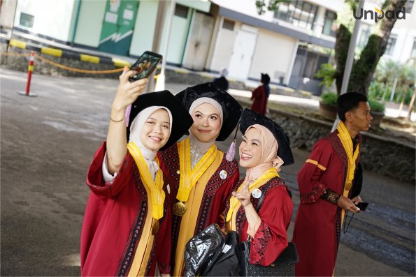 WISUDA UNPAD GEL II T.A 2025-2026 (38)