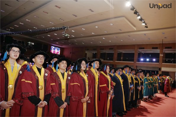 WISUDA UNPAD GEL II T.A 2025-2026 (61)