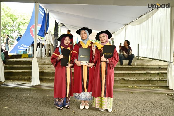WISUDA UNPAD GEL II T.A 2025-2026 (100)