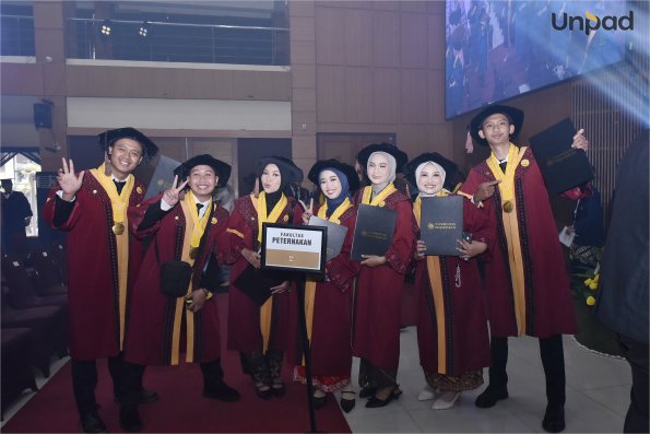 WISUDA UNPAD GEL II T.A 2025-2026 (18)