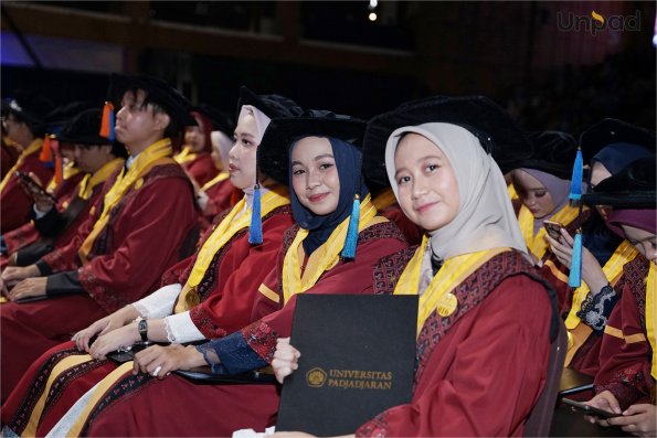 WISUDA UNPAD GEL II T.A 2025-2026 (31)