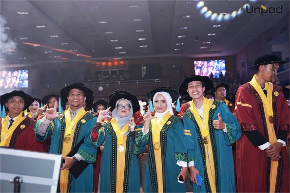 WISUDA UNPAD GEL II T.A 2025-2026 (50)