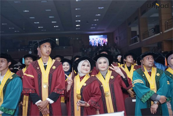 WISUDA UNPAD GEL II T.A 2025-2026 (51)
