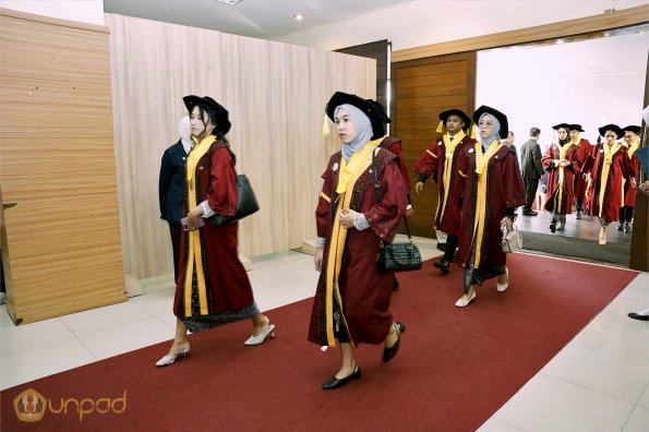 LIPUTAN WISUDA UNPAD GEL III TA 2023-2024 SESI 1 (30)