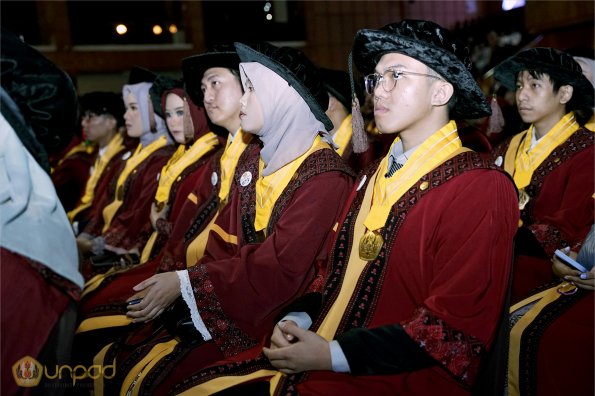 LIPUTAN WISUDA UNPAD GEL III TA 2023-2024 SESI 1 (34)