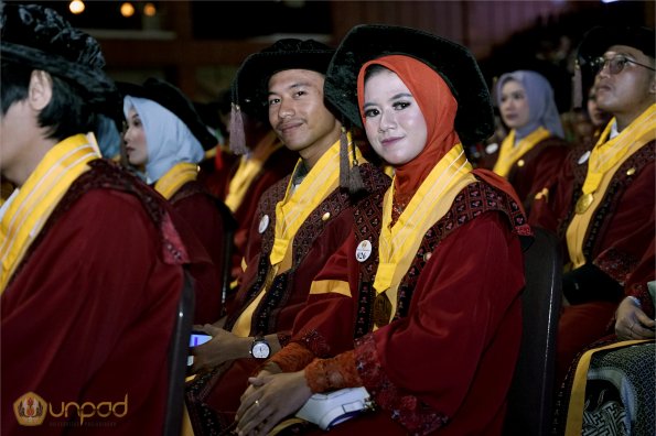 LIPUTAN WISUDA UNPAD GEL III TA 2023-2024 SESI 1 (36)