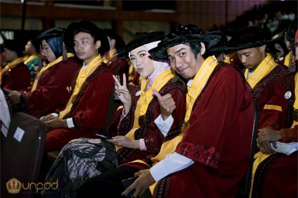 LIPUTAN WISUDA UNPAD GEL III TA 2023-2024 SESI 1 (37)