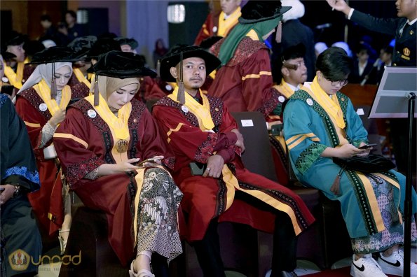 LIPUTAN WISUDA UNPAD GEL III TA 2023-2024 SESI 1 (41)