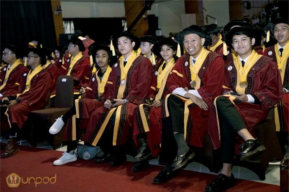 LIPUTAN WISUDA UNPAD GEL III TA 2023-2024 SESI 1 (46)