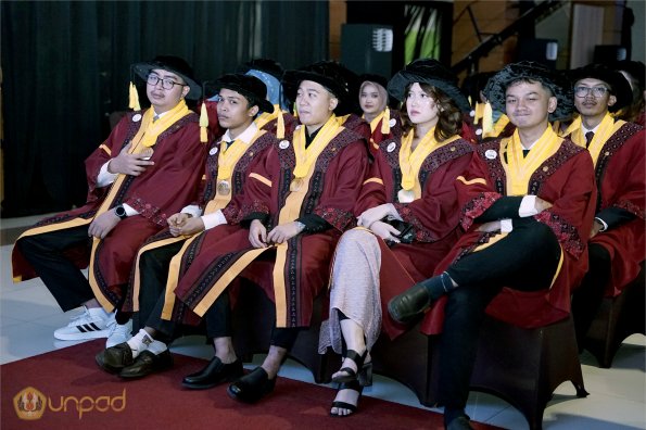 LIPUTAN WISUDA UNPAD GEL III TA 2023-2024 SESI 1 (50)