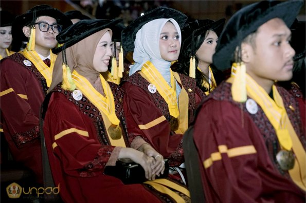 LIPUTAN WISUDA UNPAD GEL III TA 2023-2024 SESI 1 (54)