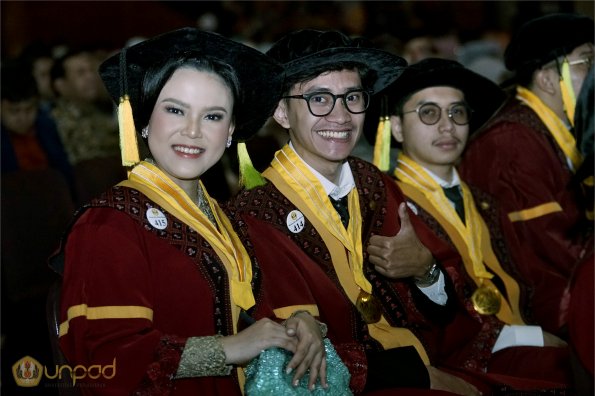 LIPUTAN WISUDA UNPAD GEL III TA 2023-2024 SESI 1 (63)