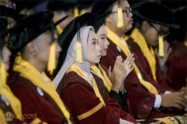 LIPUTAN WISUDA UNPAD GEL III TA 2023-2024 SESI 1 (72)