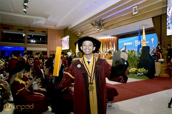 LIPUTAN WISUDA UNPAD GEL III TA 2023-2024 SESI 1 (80)