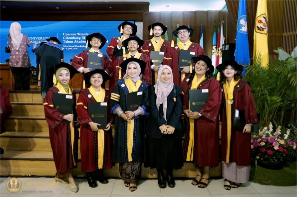 LIPUTAN WISUDA UNPAD GEL III TA 2023-2024 SESI 1 (90)