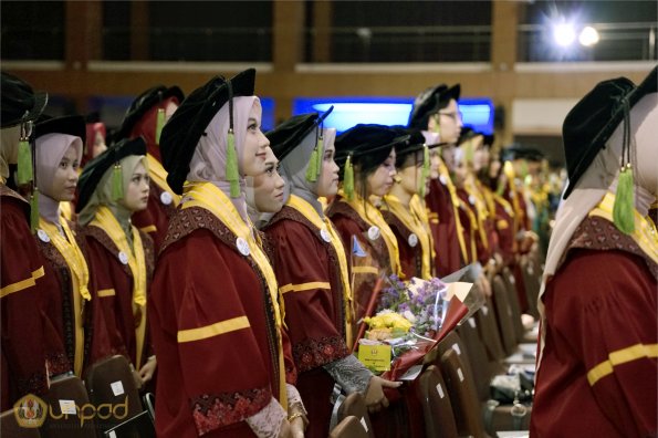 LIPUTAN WISUDA UNPAD GEL III TA 2023-2024 SESI 2 (11)