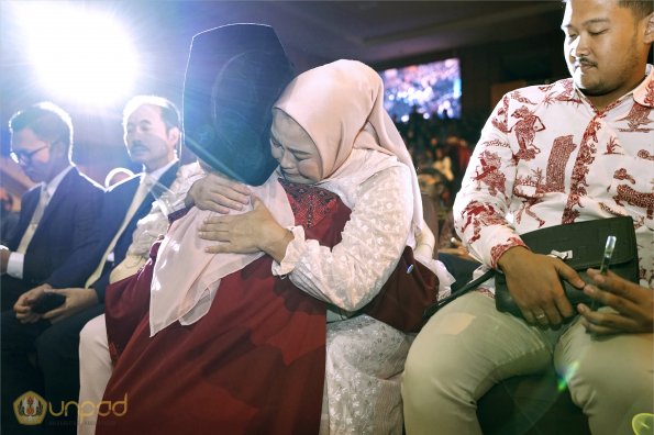 LIPUTAN WISUDA UNPAD GEL III TA 2023-2024 SESI 2 (15)