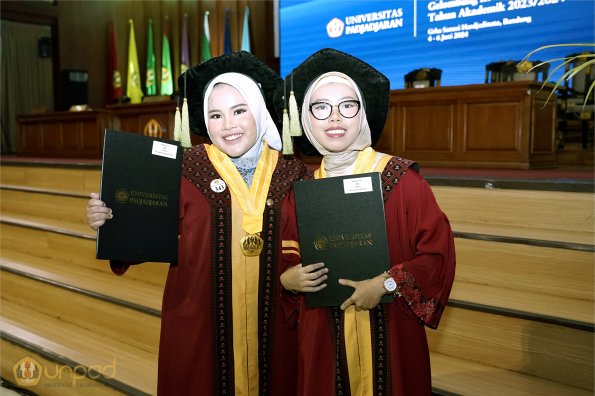 LIPUTAN WISUDA UNPAD GEL III TA 2023-2024 SESI 2 (18)