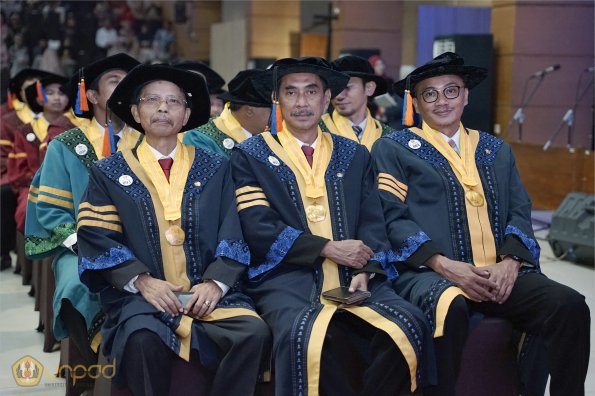 LIPUTAN WISUDA UNPAD GEL III TA 2023-2024 SESI 3 (35)