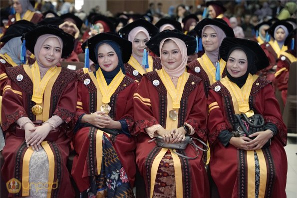 LIPUTAN WISUDA UNPAD GEL III TA 2023-2024 SESI 3 (37)