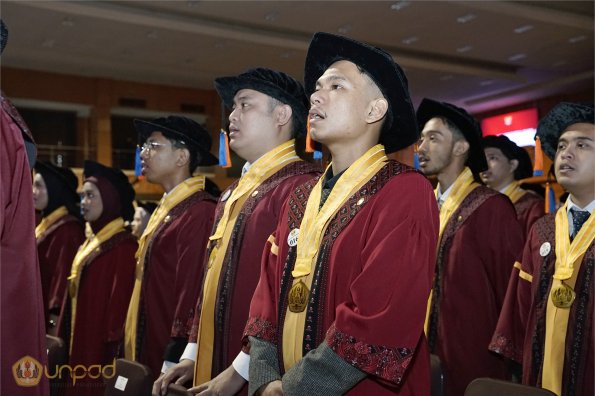 LIPUTAN WISUDA UNPAD GEL III TA 2023-2024 SESI 3 (52)