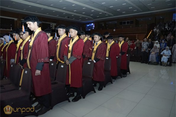 LIPUTAN WISUDA UNPAD GEL III TA 2023-2024 SESI 3 (53)