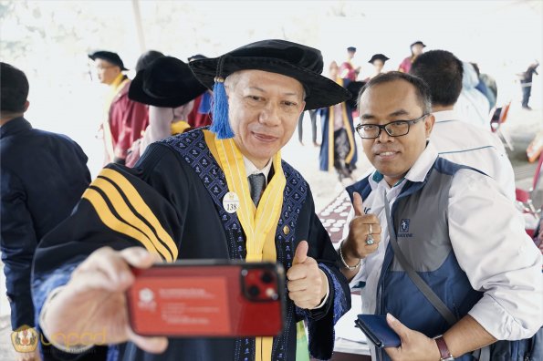 LIPUTAN WISUDA UNPAD GEL III TA 2023-2024 SESI 4 (10)