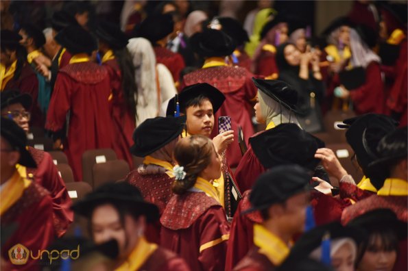 LIPUTAN WISUDA UNPAD GEL III TA 2023-2024 SESI 4 (113)