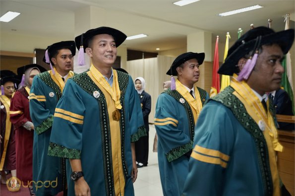 LIPUTAN WISUDA UNPAD GEL III TA 2023-2024 SESI 4 (14)