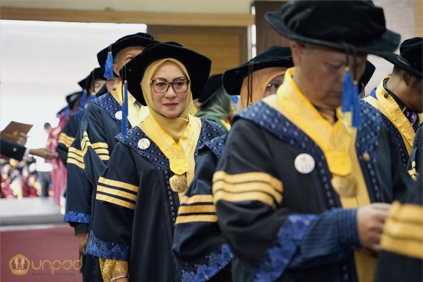 LIPUTAN WISUDA UNPAD GEL III TA 2023-2024 SESI 4 (16)