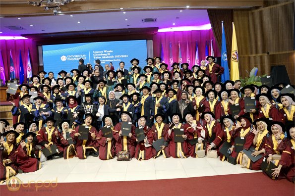 LIPUTAN WISUDA UNPAD GEL III TA 2023-2024 SESI 5 (12)