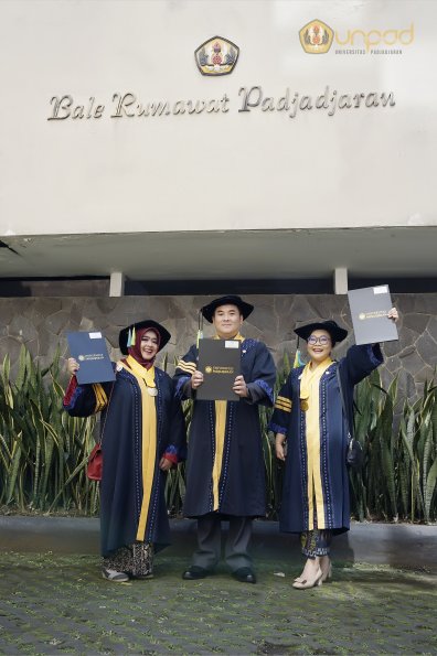 LIPUTAN WISUDA UNPAD GEL III TA 2023-2024 SESI 5 (3)