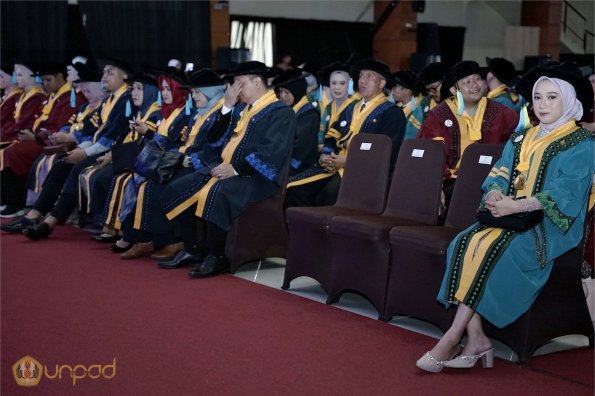 LIPUTAN WISUDA UNPAD GEL III TA 2023-2024 SESI 5 (55)