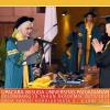 WISUDA UNPAD GEL III TA 2023-2024 FAK. KEDOKTERAN OLEH REKTOR  (83)