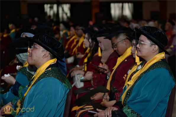 LIPUTAN WISUDA UNPAD GEL III TA 2023-2024 SESI 5 (24)