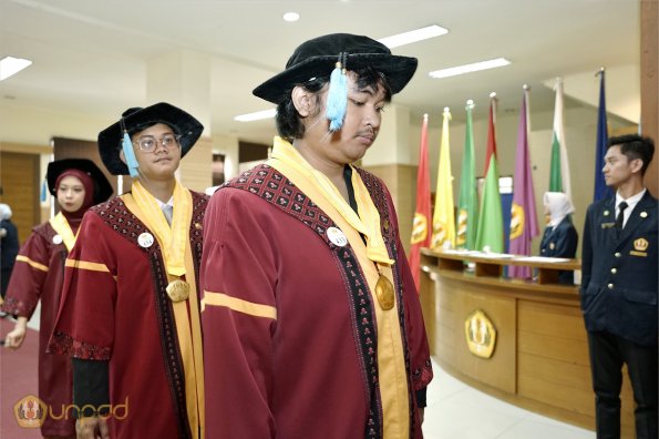 LIPUTAN WISUDA UNPAD GEL III TA 2023-2024 SESI 5 (73)