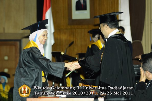 wisuda-fisip-oleh-rektor-044