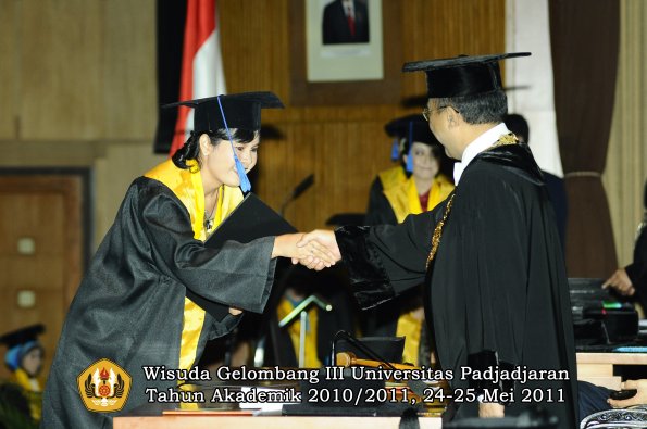 wisuda-fisip-oleh-rektor-048