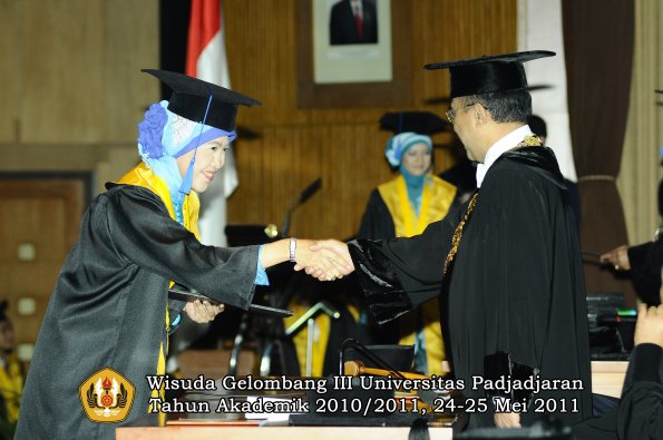 wisuda-fisip-oleh-rektor-052