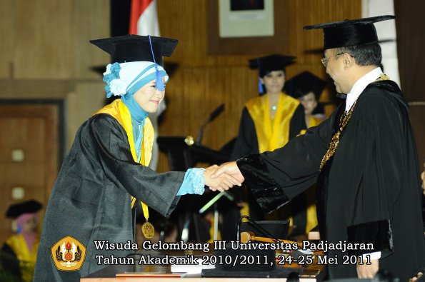 wisuda-fisip-oleh-rektor-053