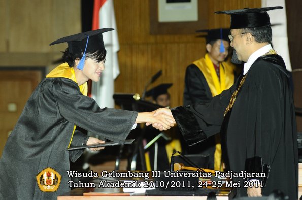 wisuda-fisip-oleh-rektor-058