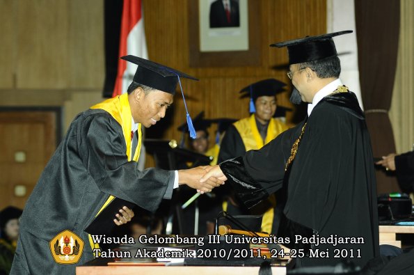 wisuda-fisip-oleh-rektor-114