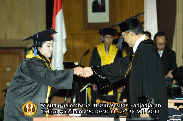 wisuda-fisip-oleh-rektor-123