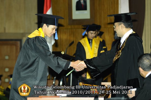 wisuda-fisip-oleh-rektor-142