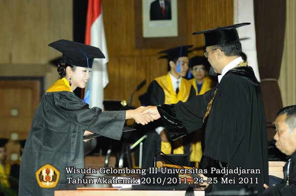 wisuda-fisip-oleh-rektor-151