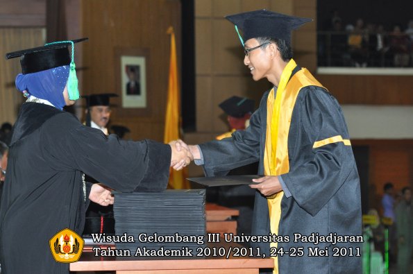 wisuda-fpik-oleh-dekan-004