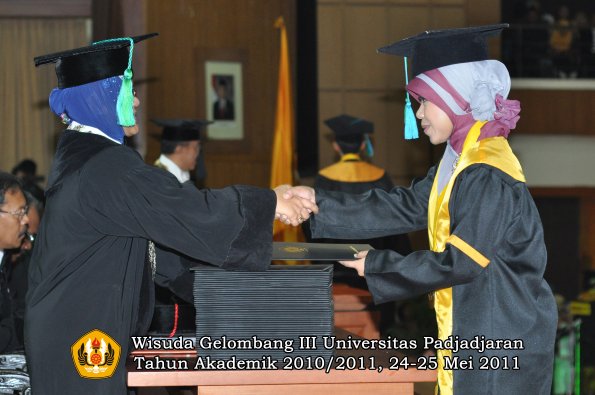 wisuda-fpik-oleh-dekan-005