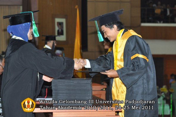 wisuda-fpik-oleh-dekan-007